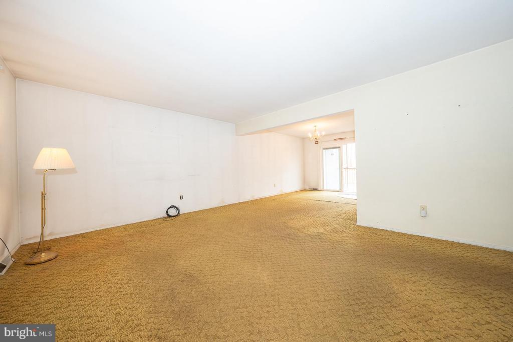 1301 Campbell Cir