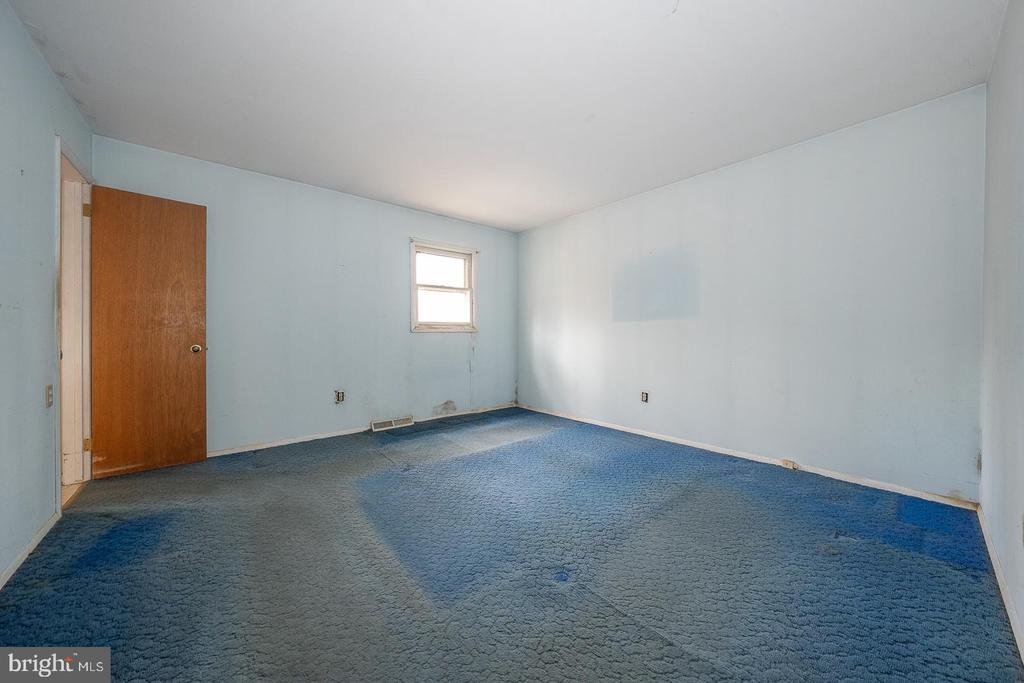 1301 Campbell Cir
