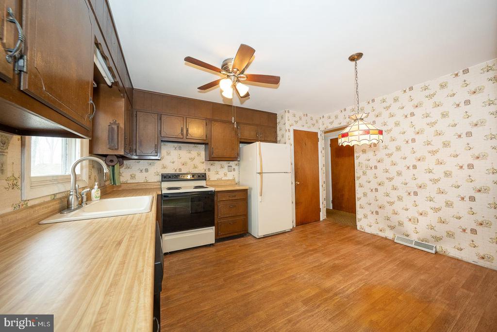 1301 Campbell Cir