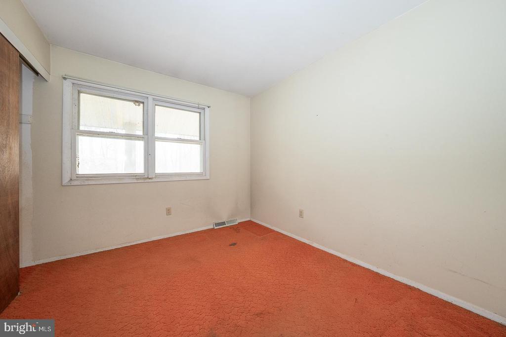 1301 Campbell Cir