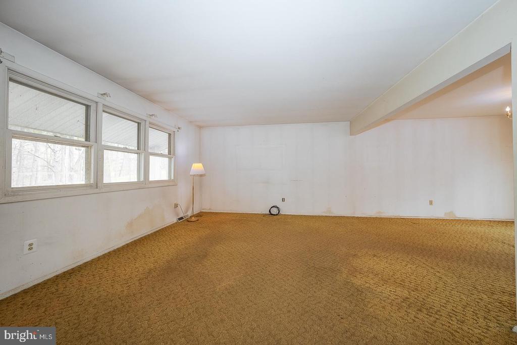 1301 Campbell Cir