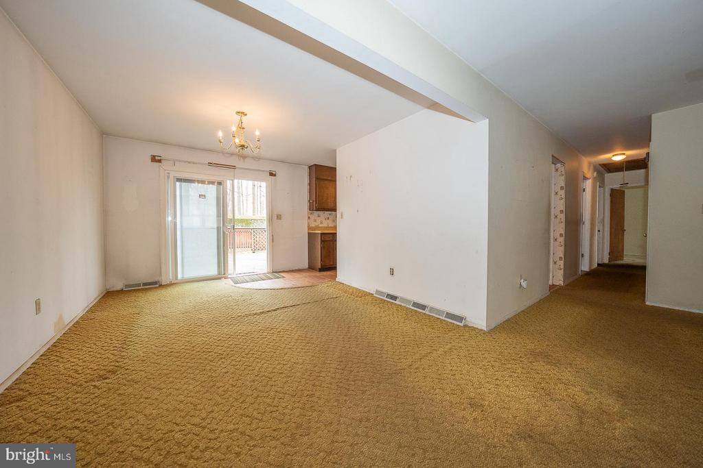 1301 Campbell Cir