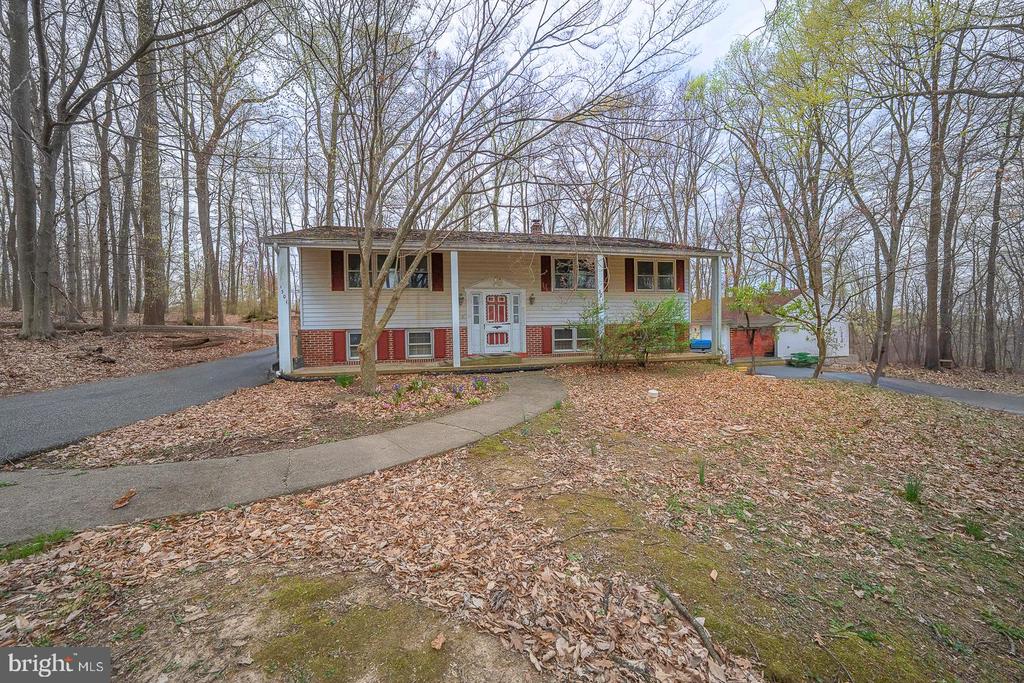 1301 Campbell Cir