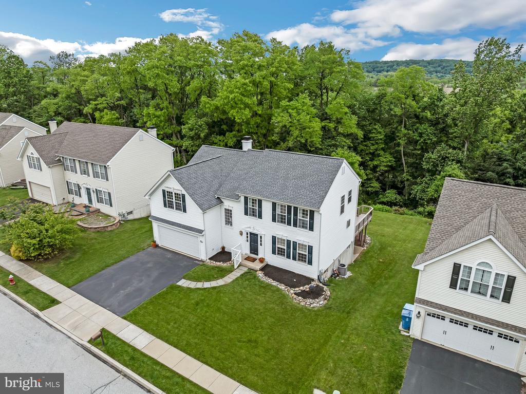 819 Windridge Ln