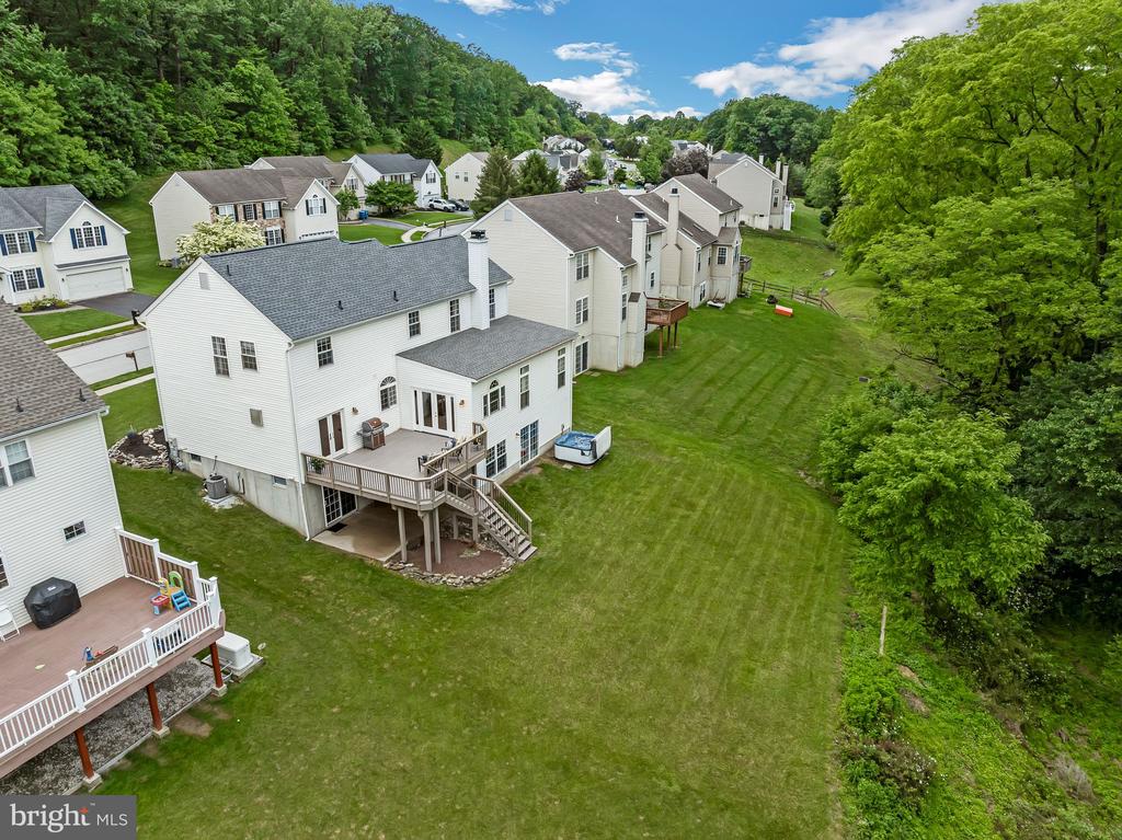 819 Windridge Ln