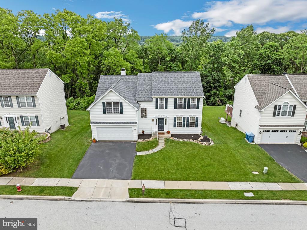 819 Windridge Ln