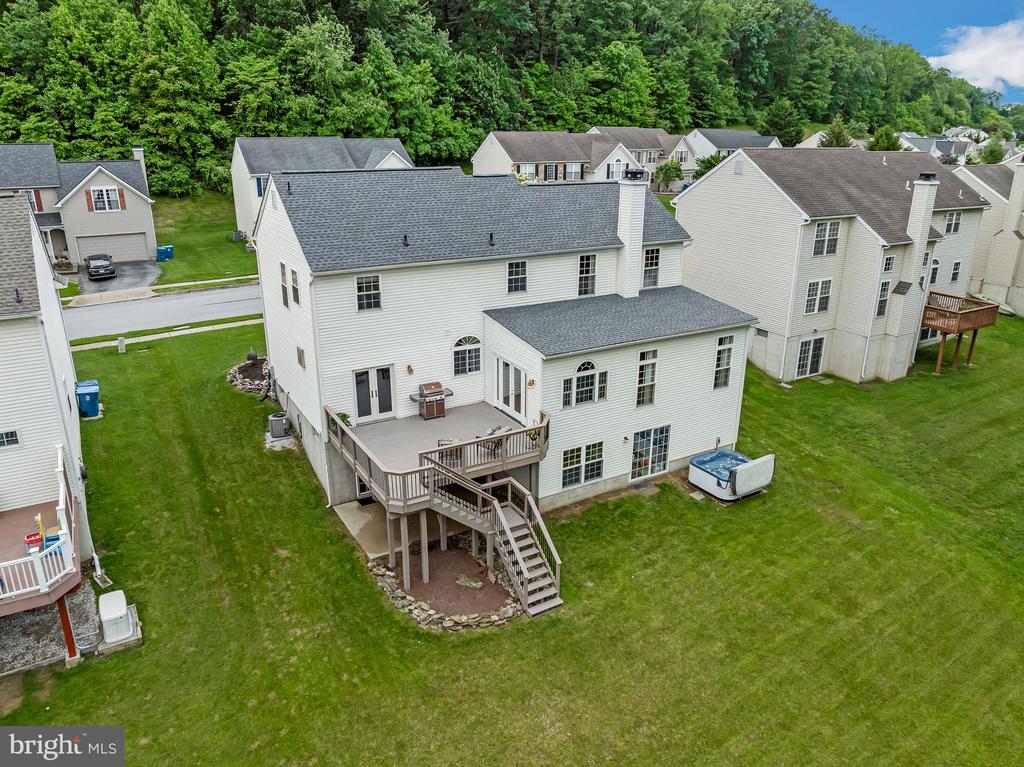 819 Windridge Ln