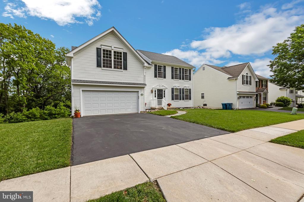 819 Windridge Ln