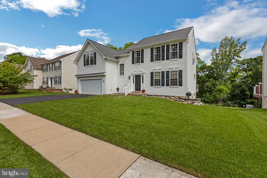 819 Windridge Ln