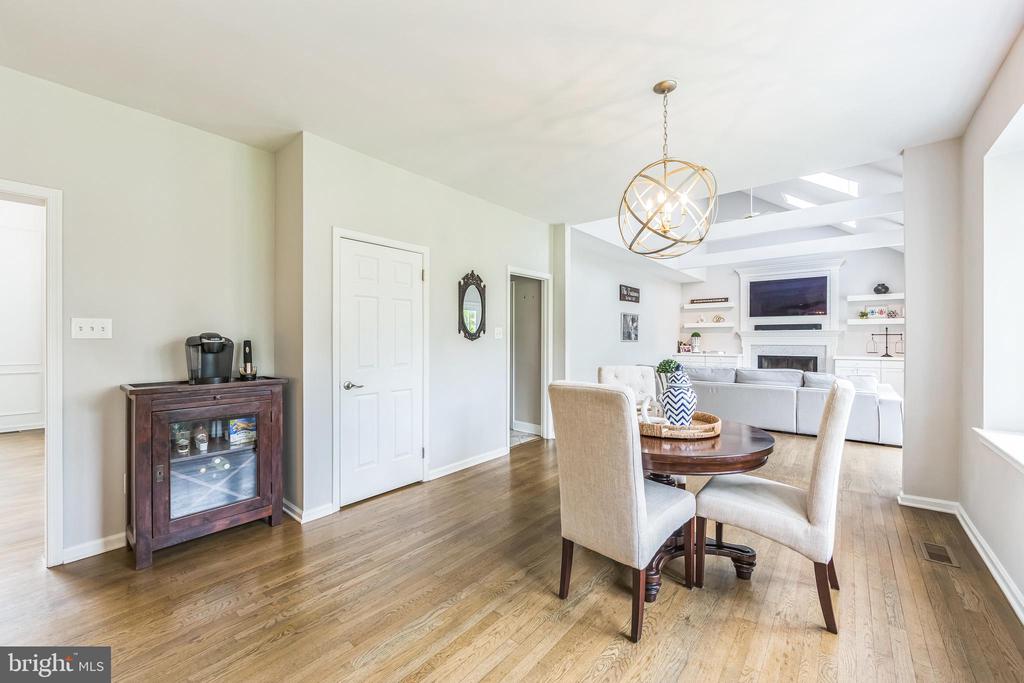 1427 Hampton Dr