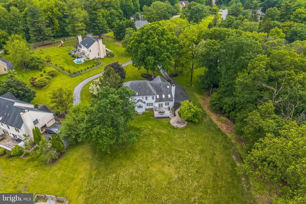 1427 Hampton Dr
