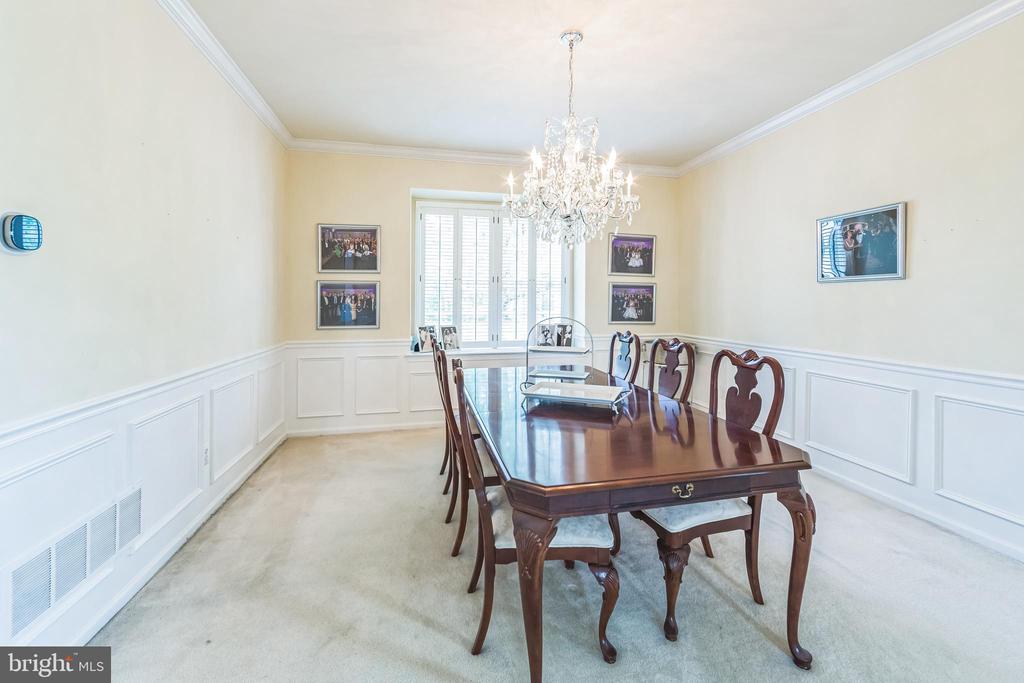 1427 Hampton Dr
