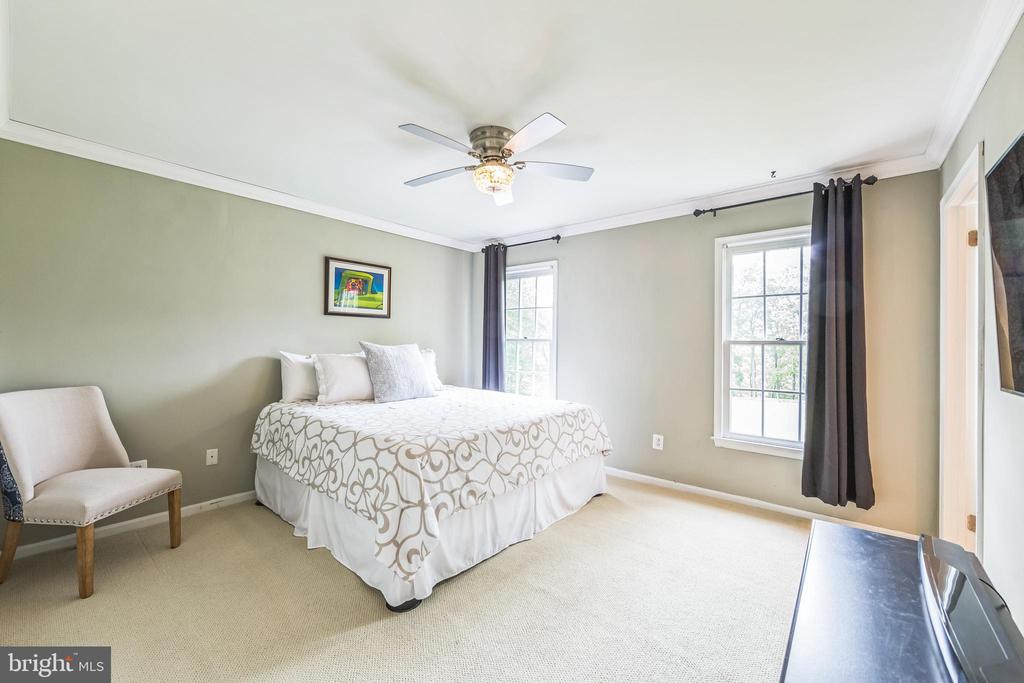 1427 Hampton Dr