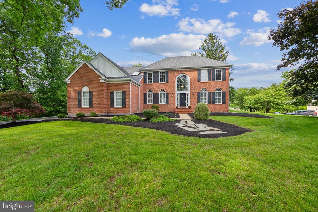 1427 Hampton Dr