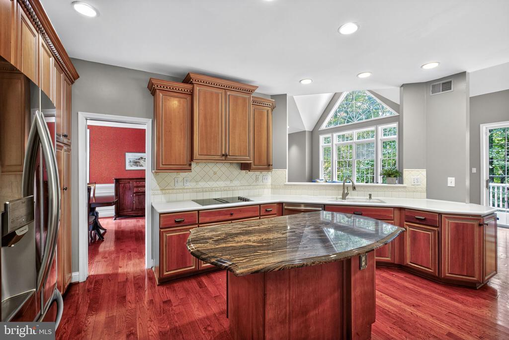 1309 RICHMOND PLACE