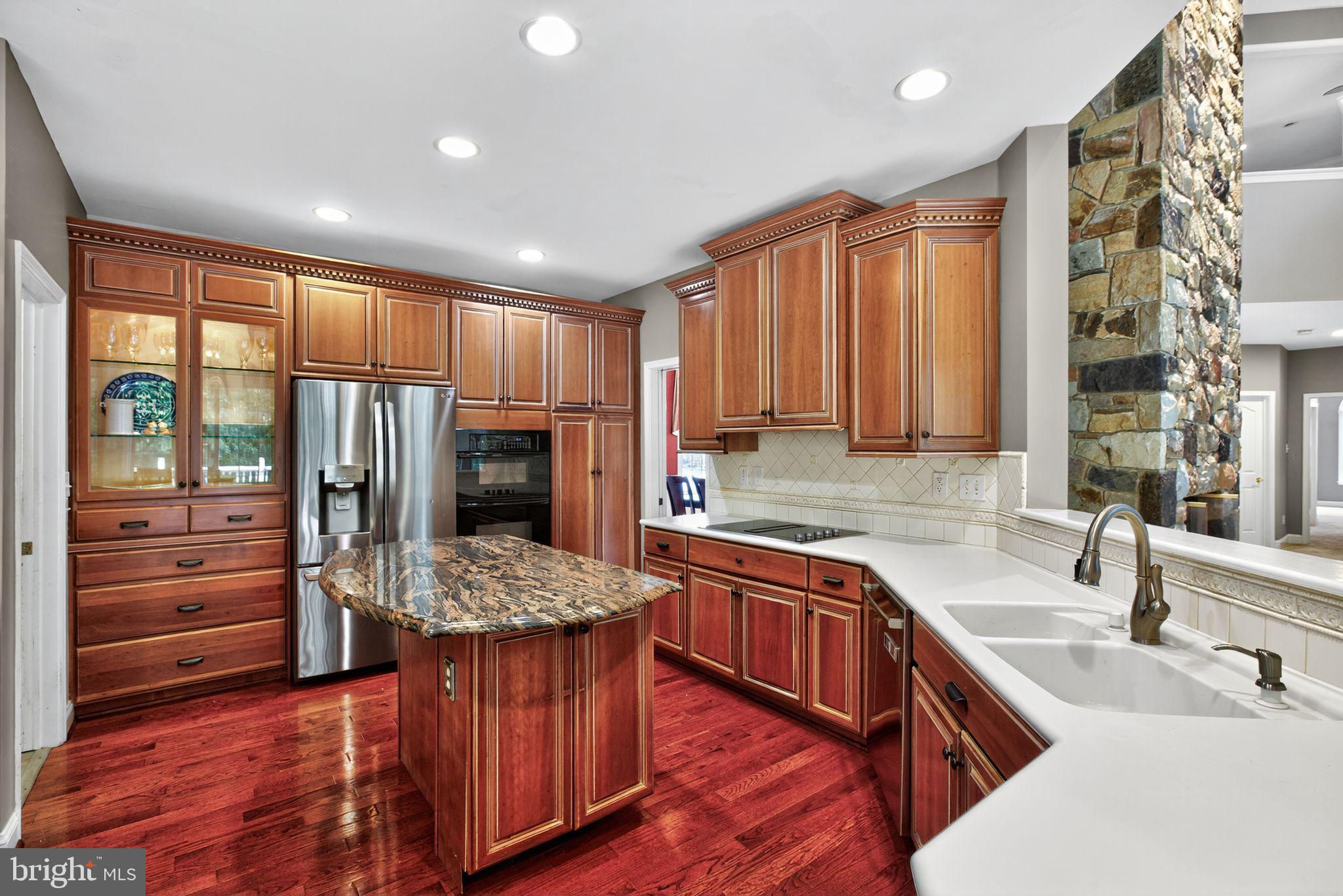 1309 RICHMOND PLACE