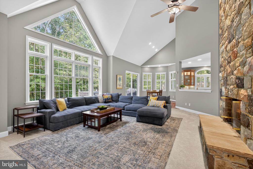 1309 RICHMOND PLACE