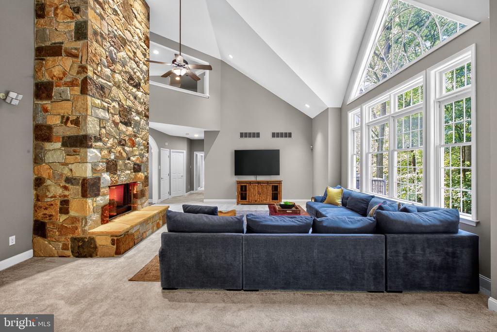 1309 RICHMOND PLACE
