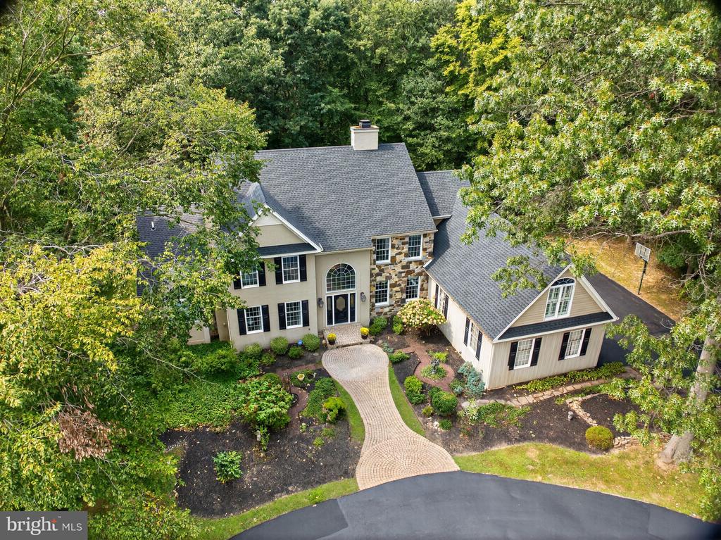1309 RICHMOND PLACE