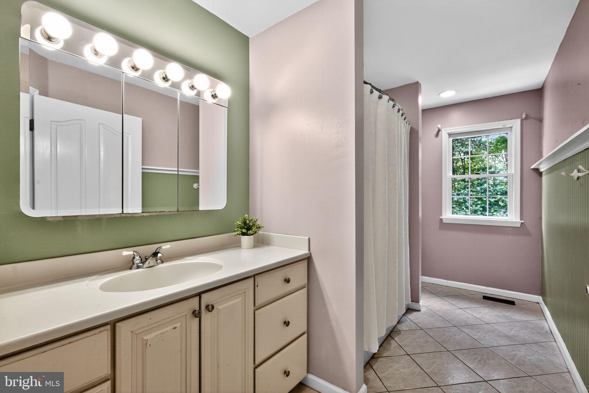 1309 RICHMOND PLACE