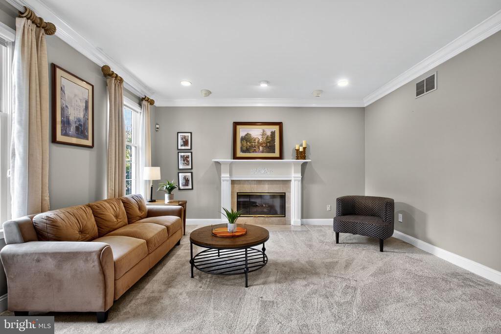 1309 RICHMOND PLACE