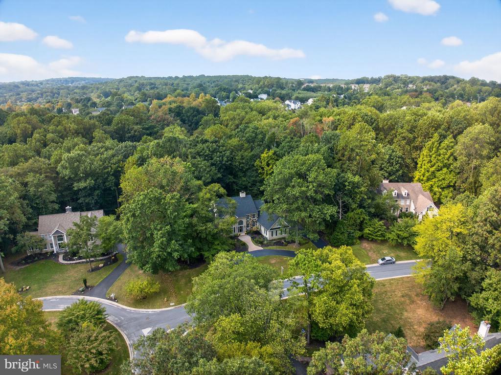 1309 RICHMOND PLACE