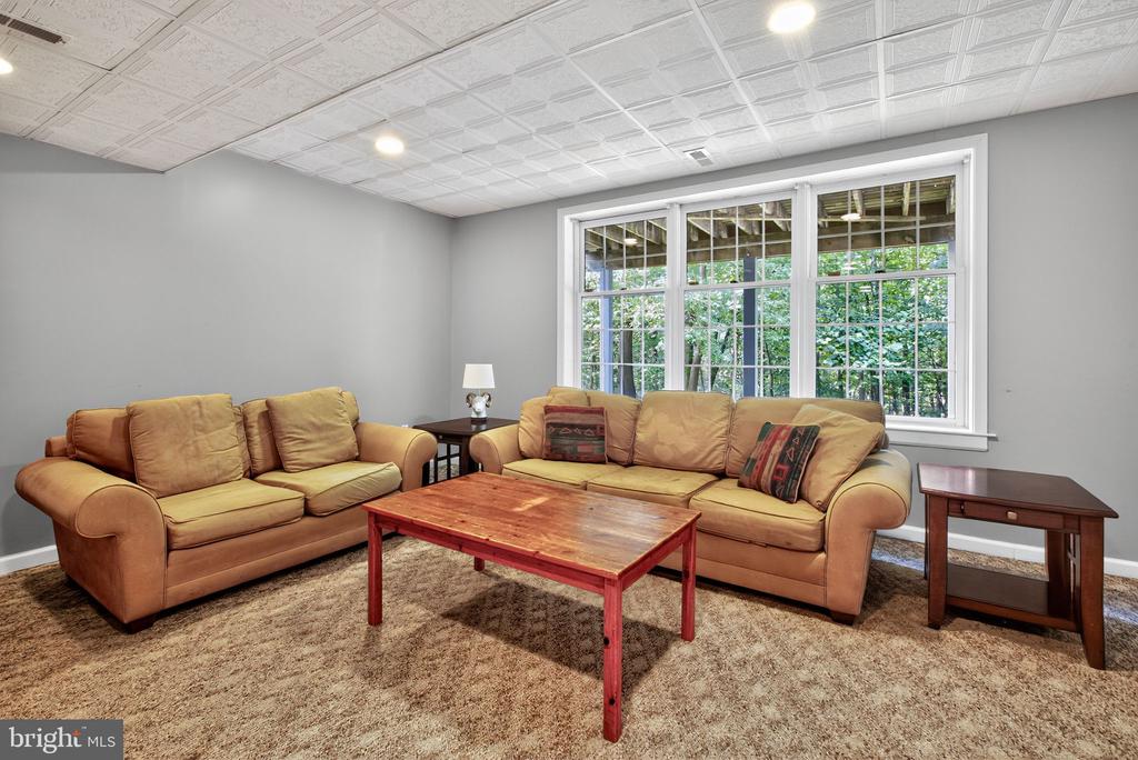1309 RICHMOND PLACE