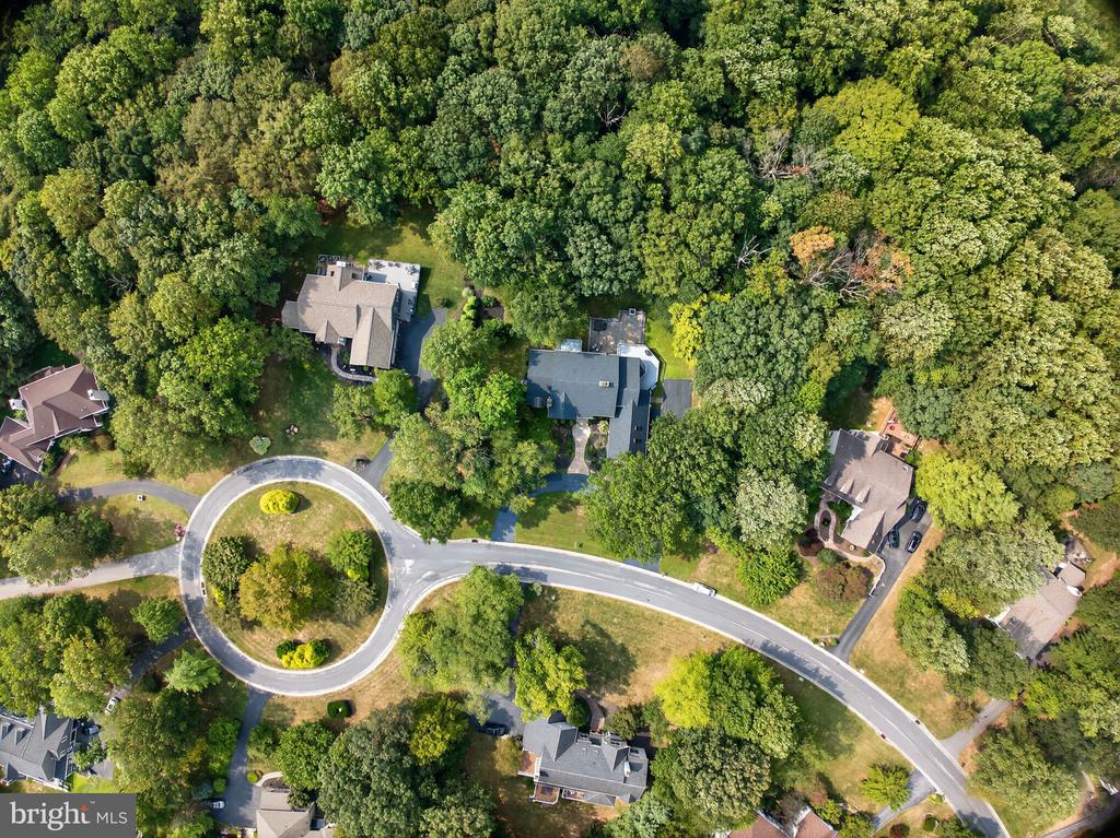 1309 RICHMOND PLACE