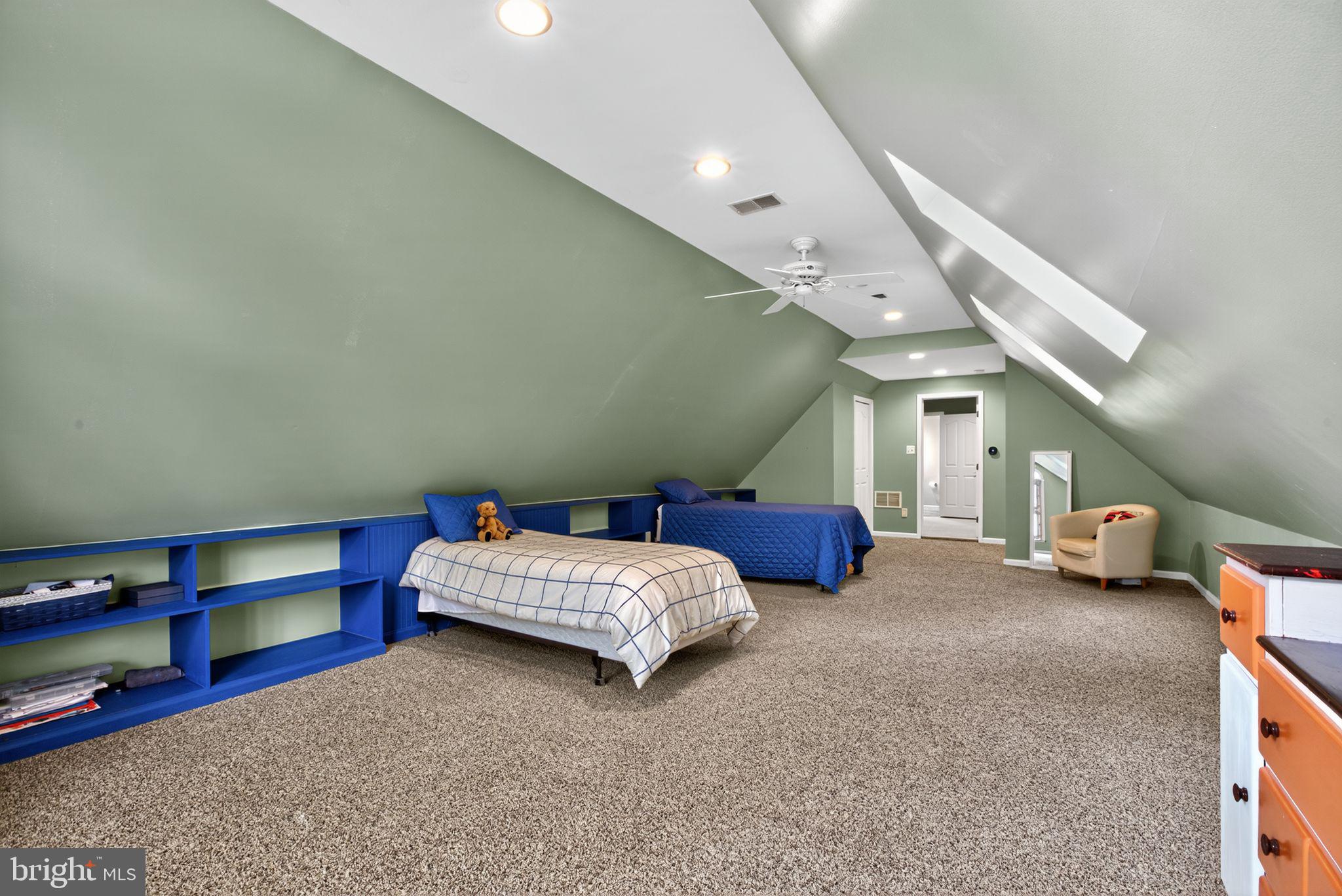 1309 RICHMOND PLACE