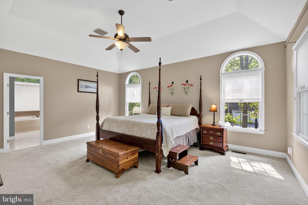 1309 RICHMOND PLACE