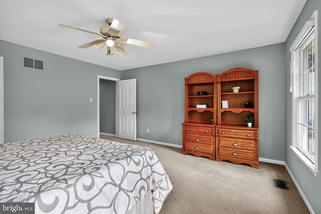 1309 RICHMOND PLACE