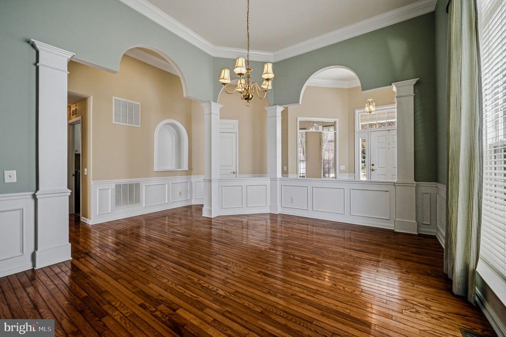 101 VIOLET DRIVE