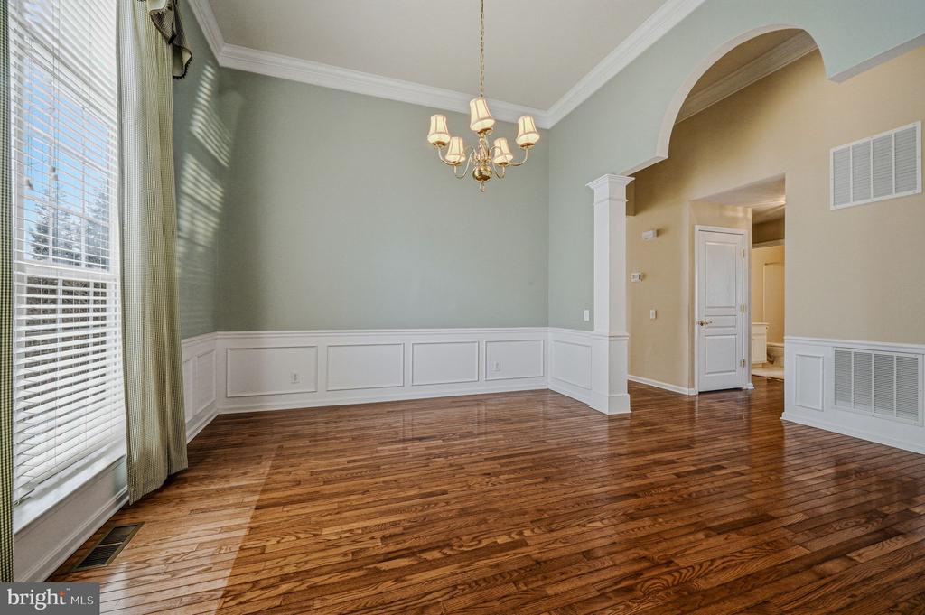 101 VIOLET DRIVE