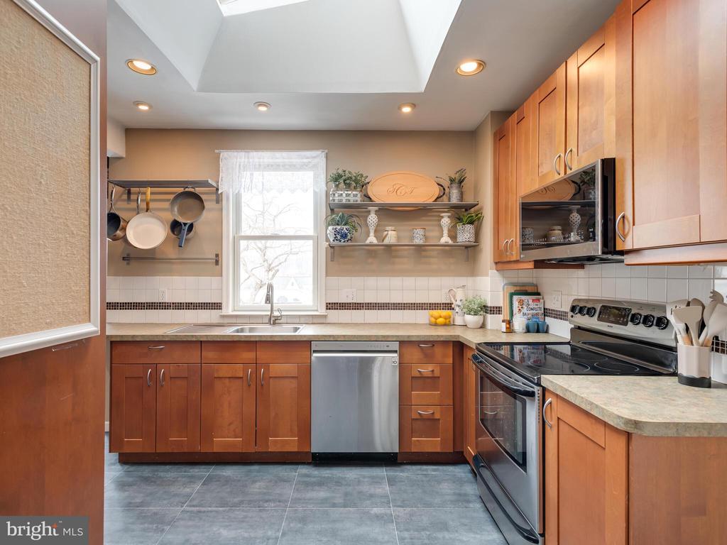 227 HIGHLAND AVENUE