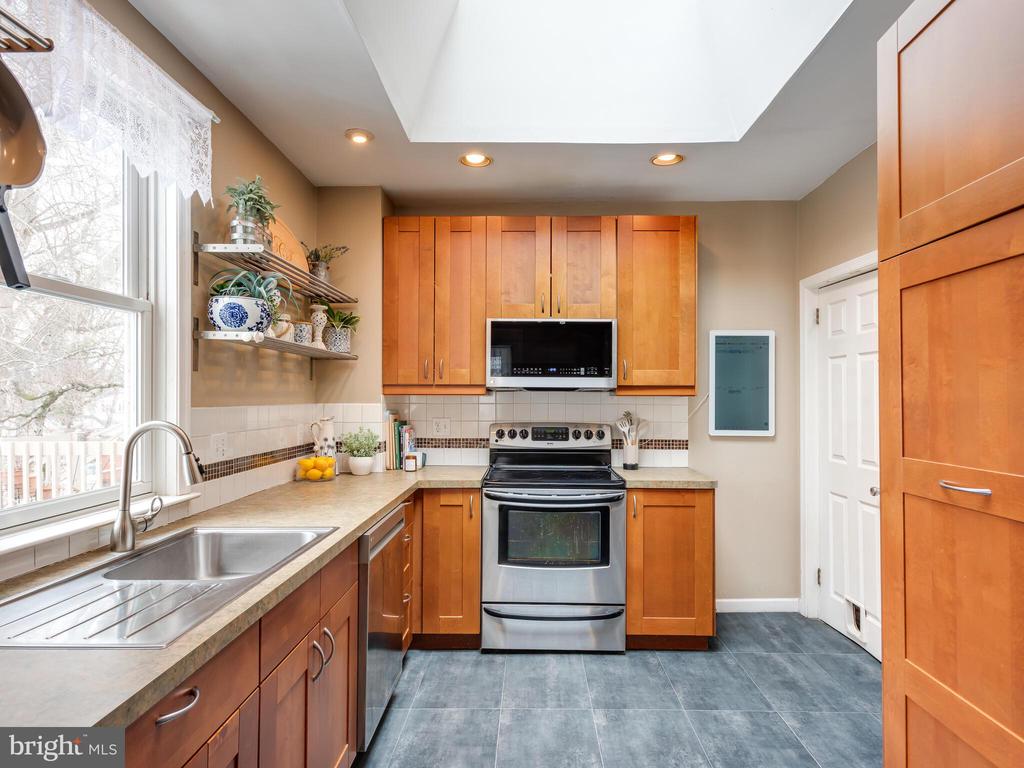 227 HIGHLAND AVENUE