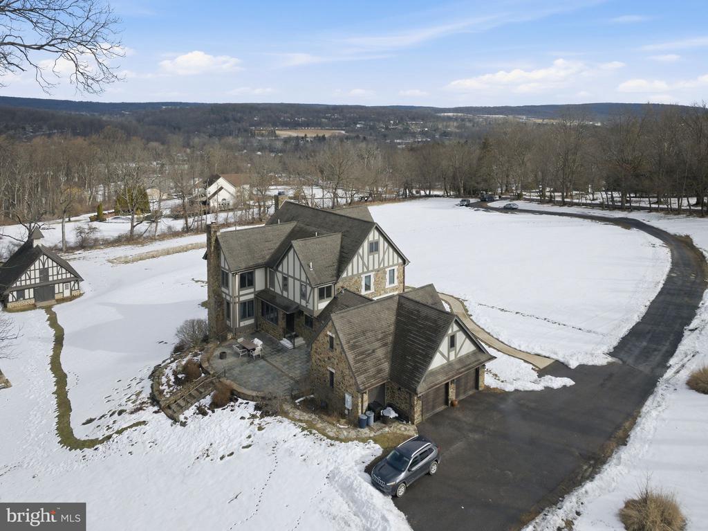 231 HILL ROAD
