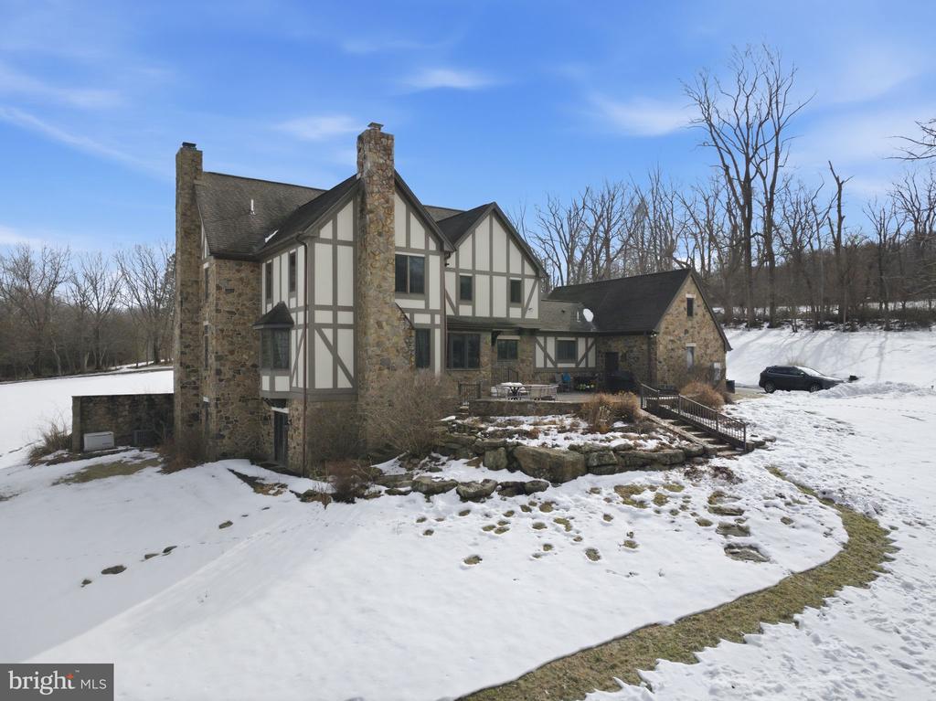 231 HILL ROAD
