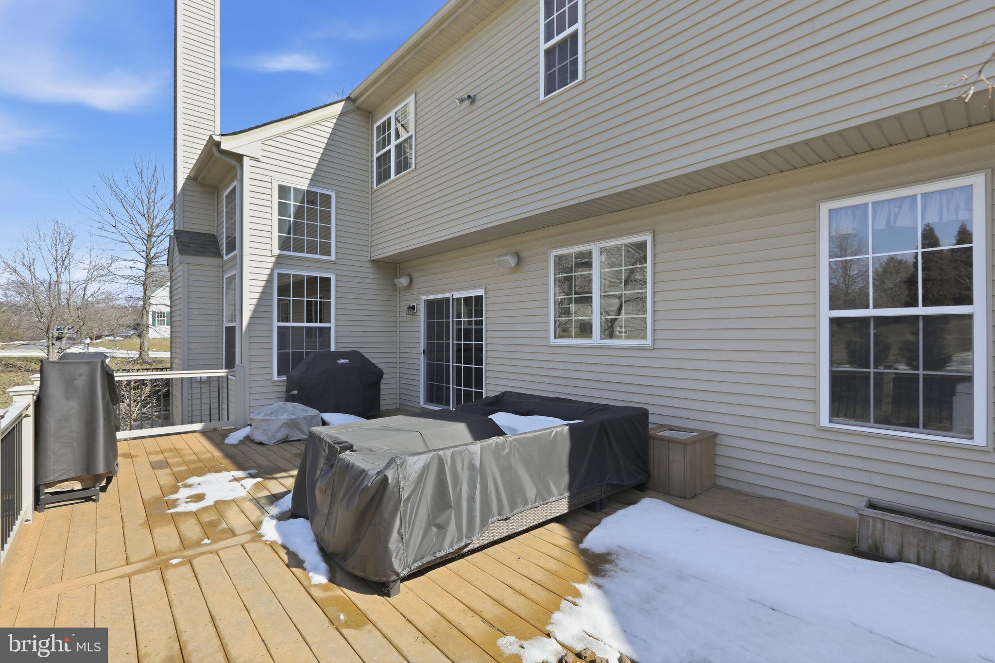 1319 JAMESTOWN DRIVE