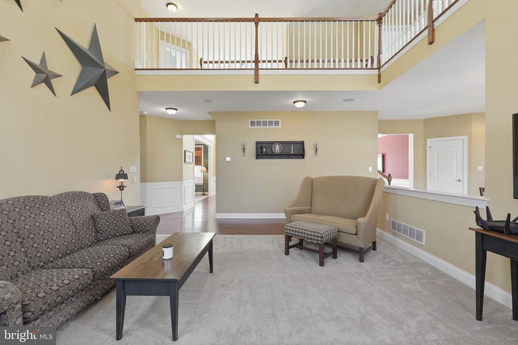 1319 JAMESTOWN DRIVE