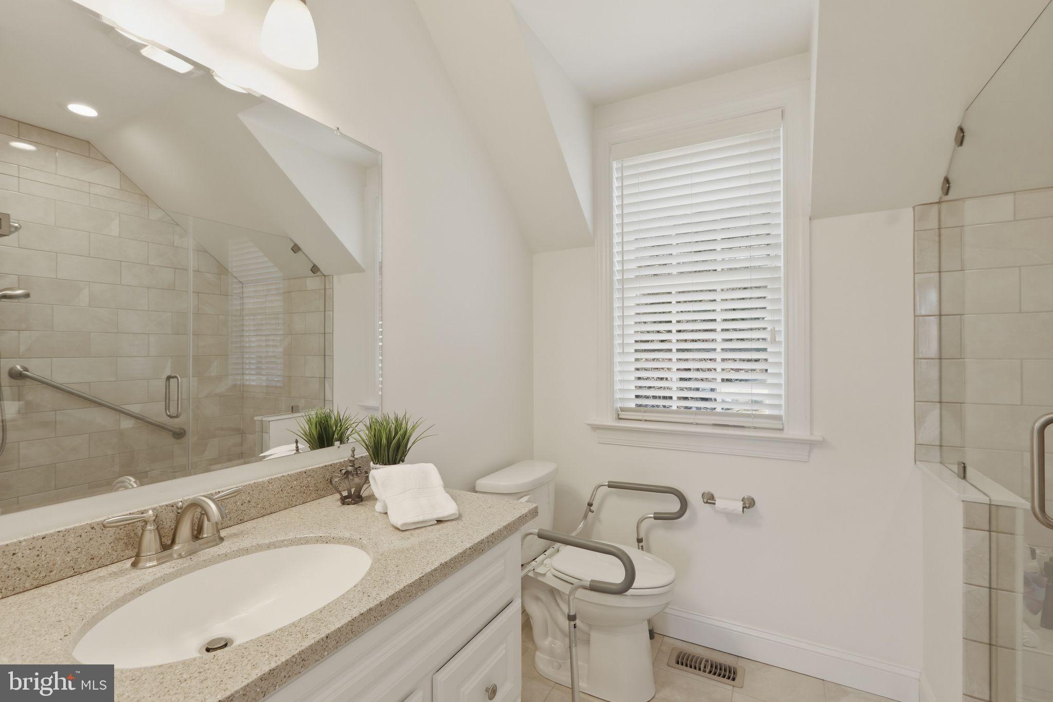 1319 JAMESTOWN DRIVE