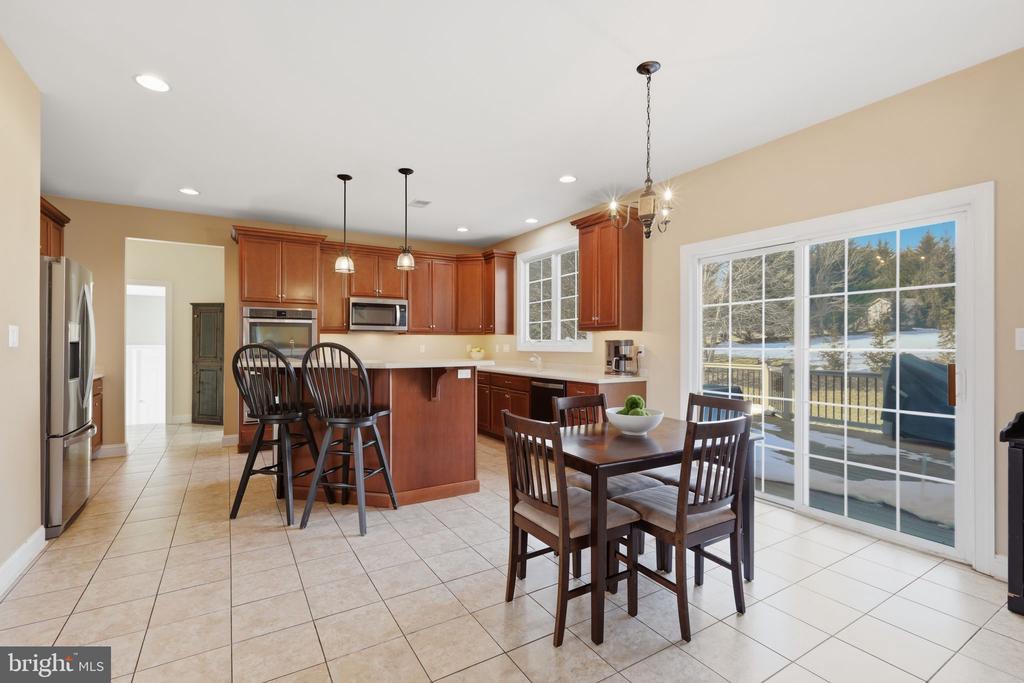 1319 JAMESTOWN DRIVE