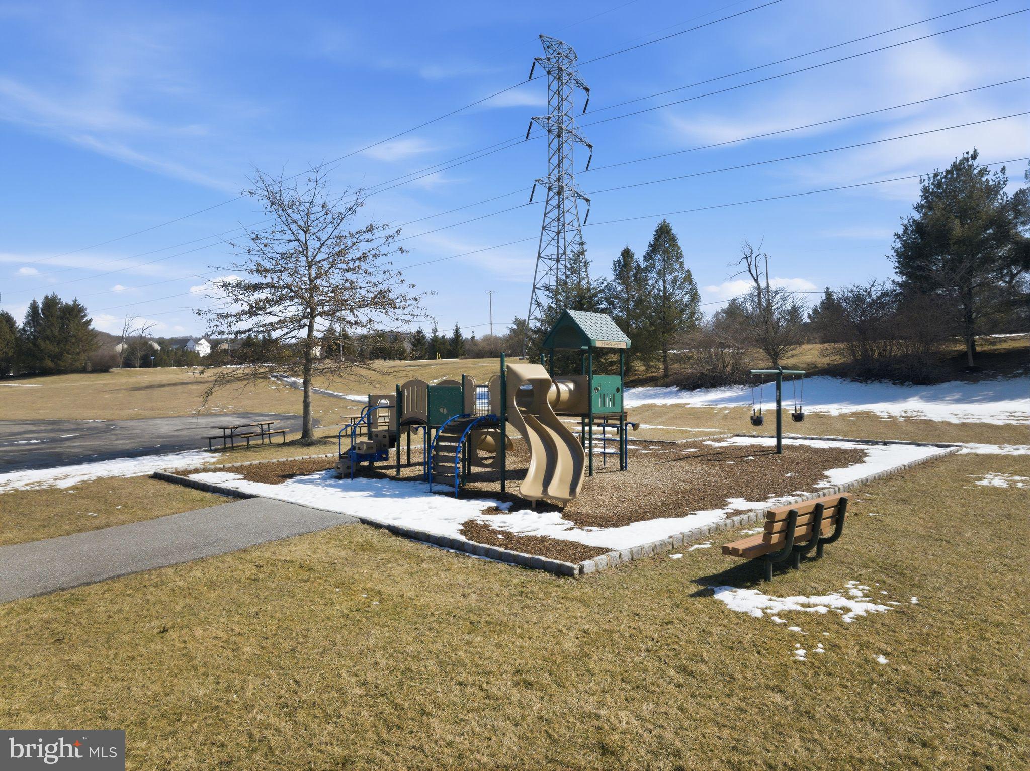 1319 JAMESTOWN DRIVE