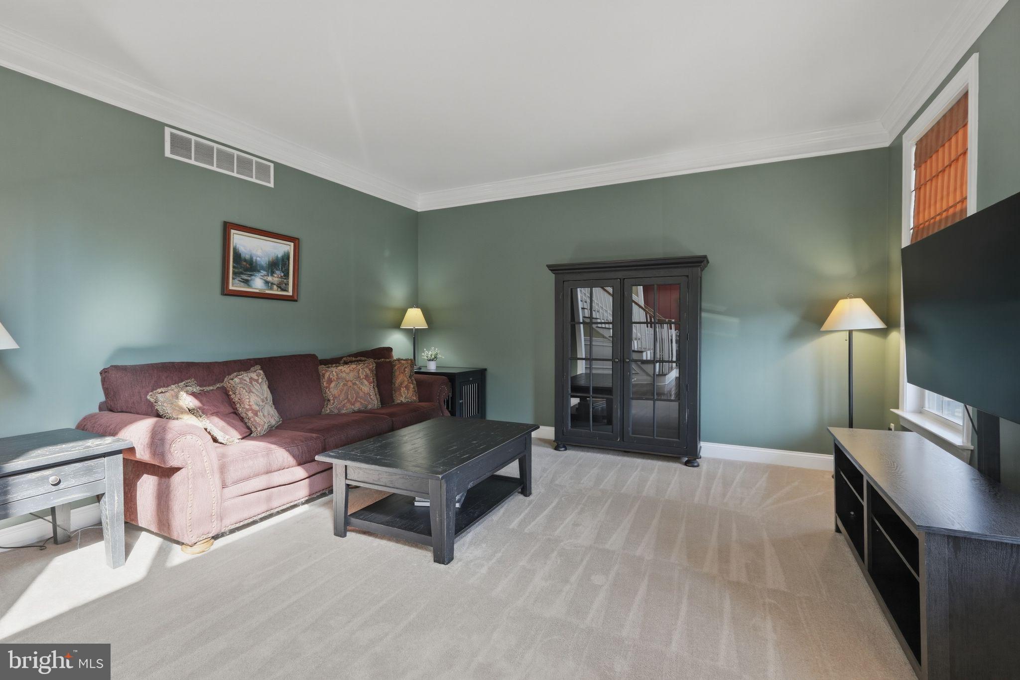 1319 JAMESTOWN DRIVE