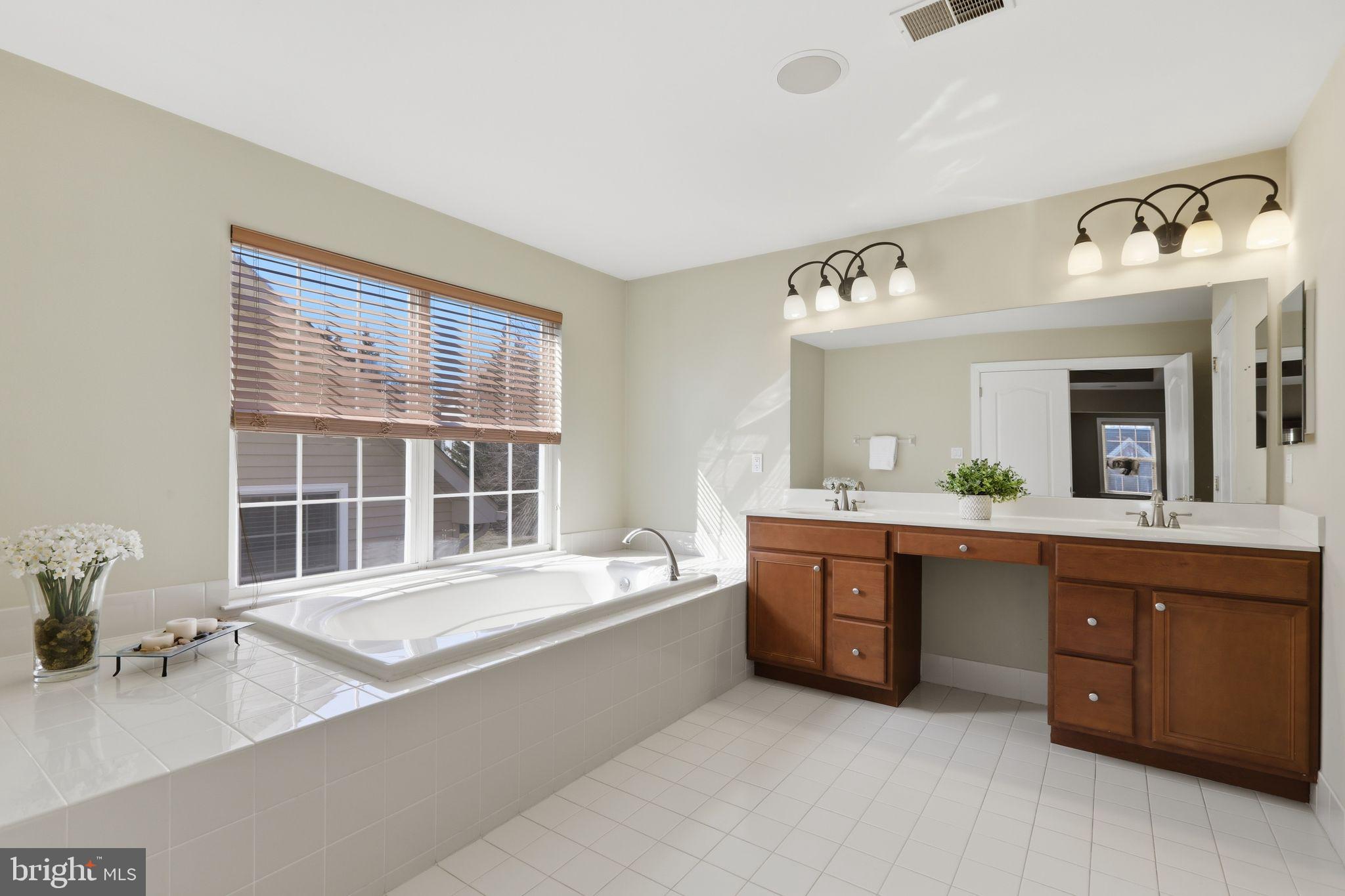 1319 JAMESTOWN DRIVE