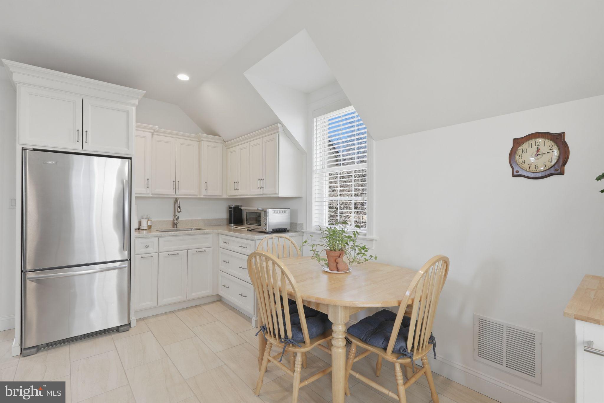 1319 JAMESTOWN DRIVE