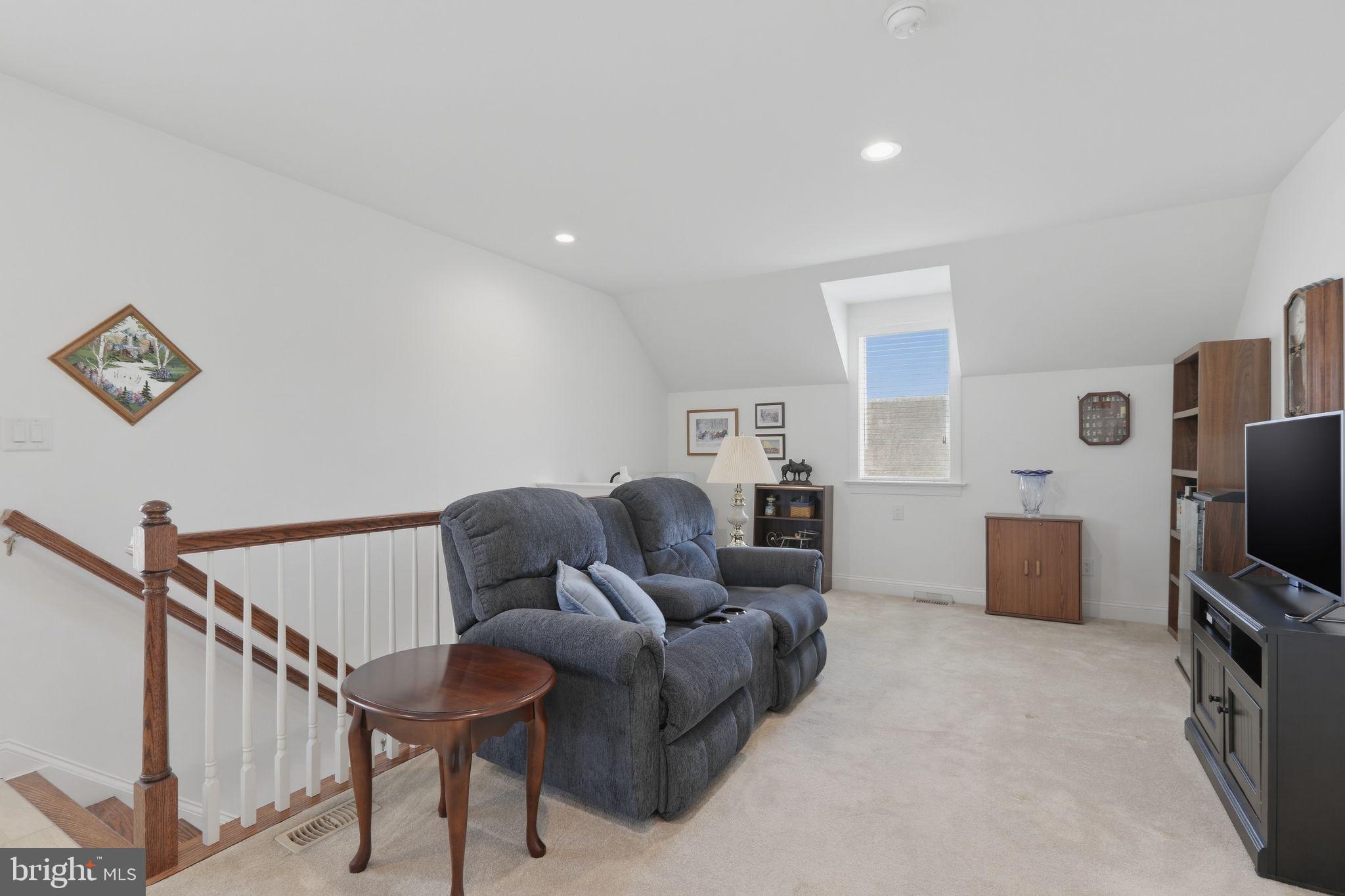 1319 JAMESTOWN DRIVE