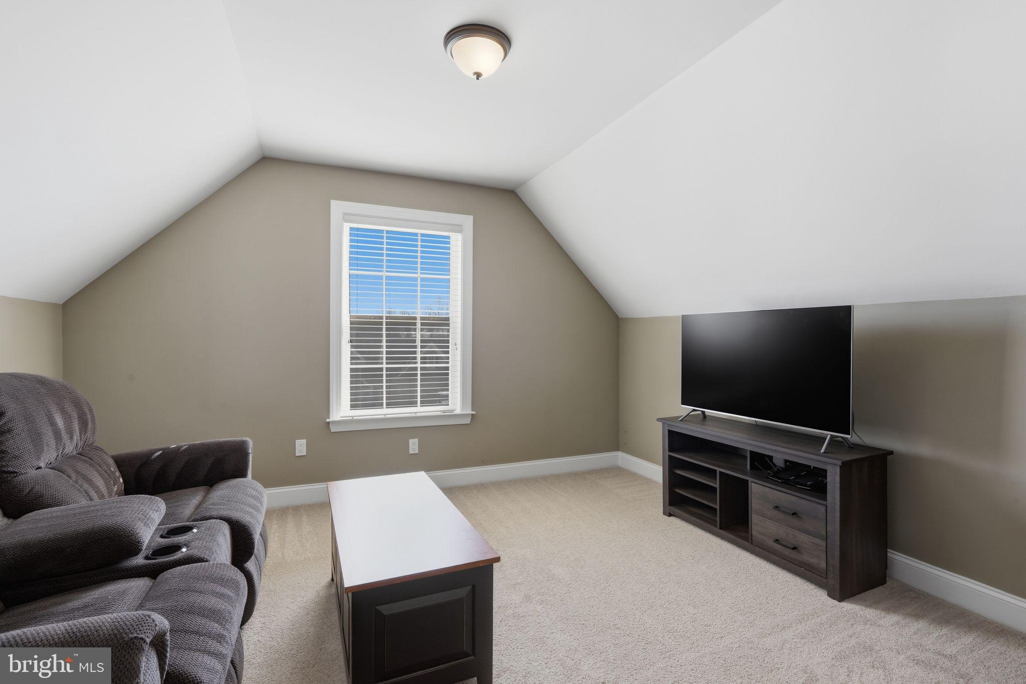 1319 JAMESTOWN DRIVE