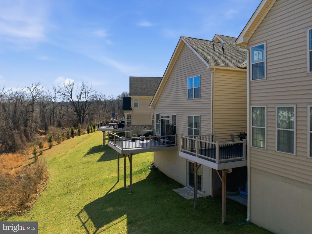 3118 BUTTERNUT LANE