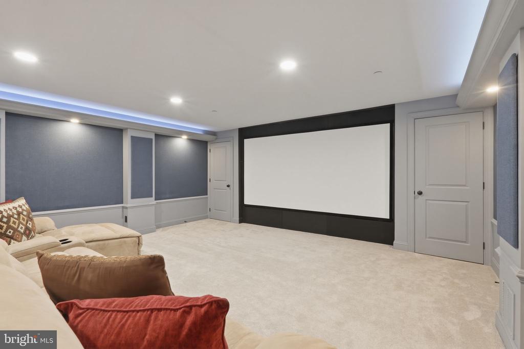 3118 BUTTERNUT LANE