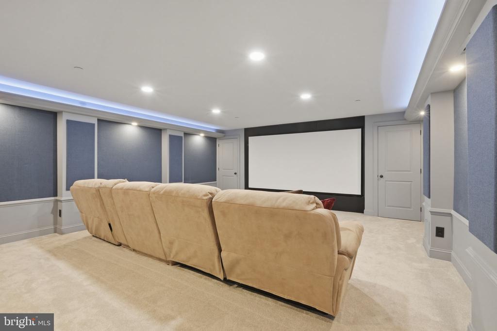 3118 BUTTERNUT LANE